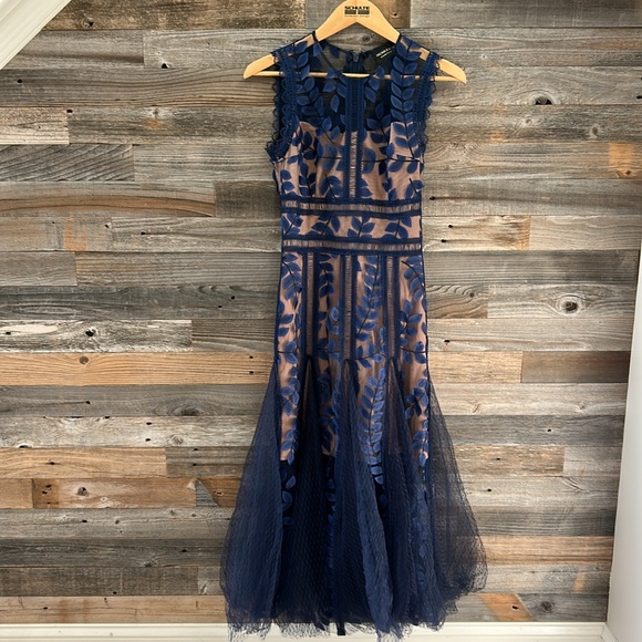 Bronx & Banco Blue Saba Leaf Appliqué Lace Midi Dress Size Small - Picture 4 of 12